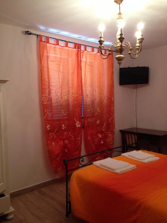 Lovelucca Buitenkant foto